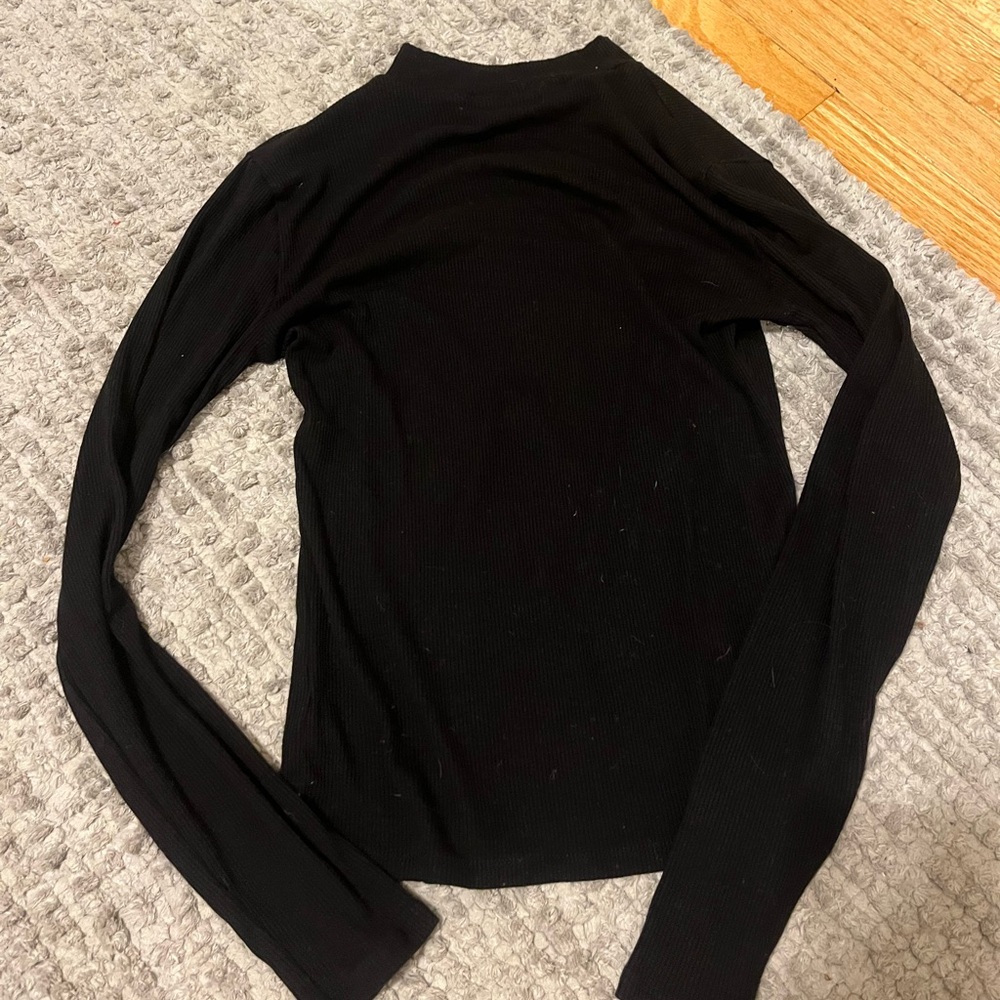 Black Long-sleeve Top